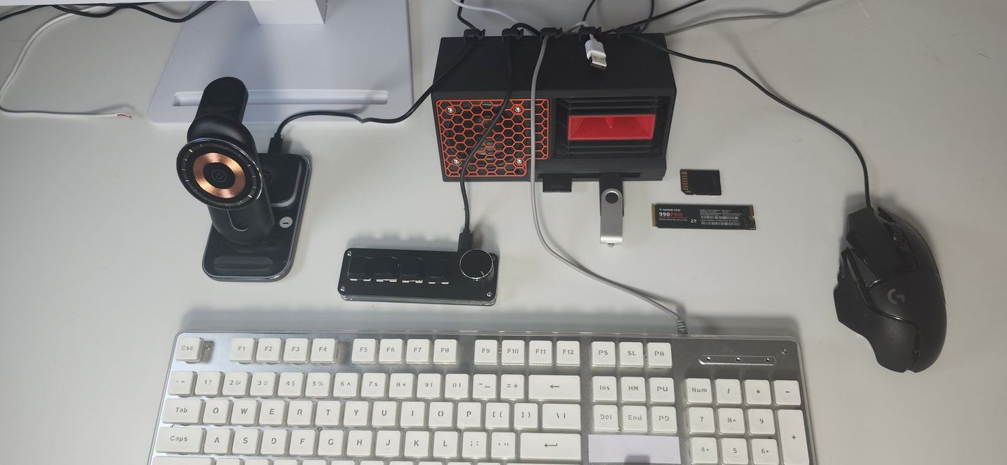 3 in 1 ArenaSound USB Hub: Desk Soundbar, NVMe SSD Enclosure and USB Hub Novelty Device -  Red & Black